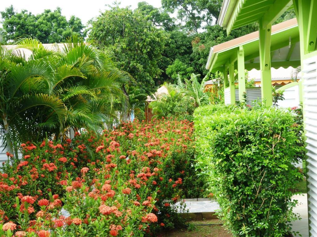Residence Simona Deshaies Exterior foto