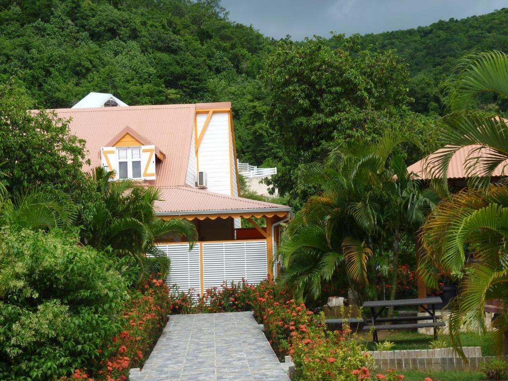 Residence Simona Deshaies Exterior foto