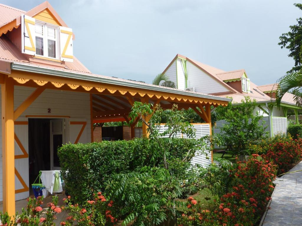 Residence Simona Deshaies Exterior foto